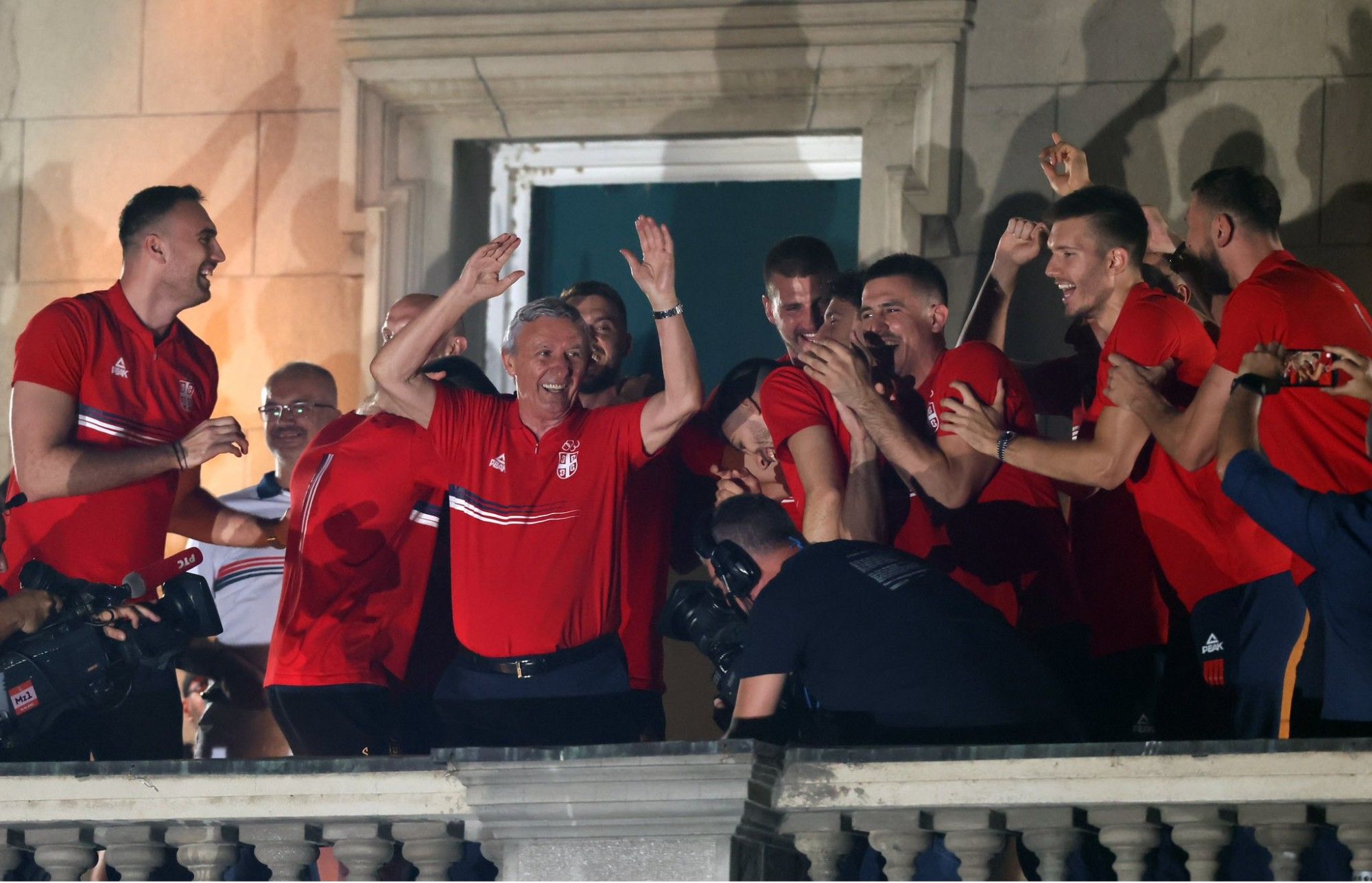 Win Olympic Men's Basketball Bronze Medal! European Media Releases Multiple Images: Serbia Welcomes Their Heroes Back