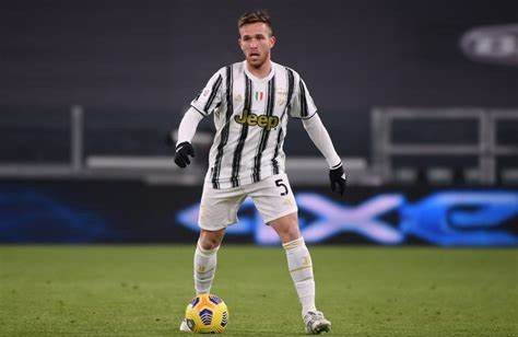 Italian Media: Napoli and Lazio are Interested in Loaning Juventus Midfielder Arthur