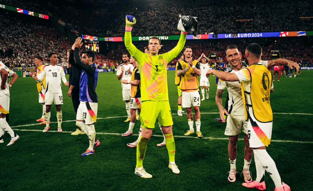 Neuer's Personal Letter Farewell to the National Team: Will Miss the Pride of Serving the Country, Will Continue to Follow the German Team as a Fan