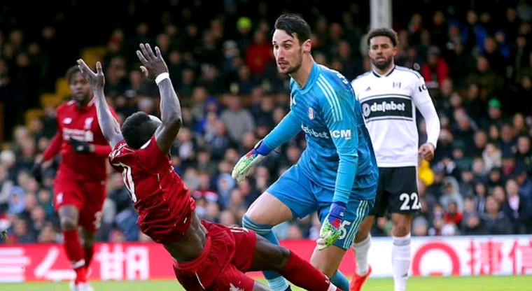 UK Media: Former Paris Saint-Germain Goalkeeper Sergio Rico Set to Join Qatari Team, Once Nearly Died After Being Kicked in the Head by a Horse