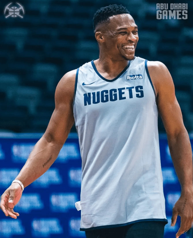 Warm and Innocent Smiles! Nuggets Officially Share Team Practice Photos: Westbrook and Malone in High Spirits