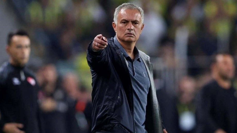 Journalist: Fenerbahce Terminates Contract with Mourinho's Lead Analyst