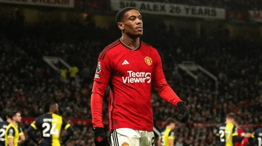 Former Liverpool Star: Can't Believe Martial Only Left This Summer - He Is a Symbol of Manchester United's Decline