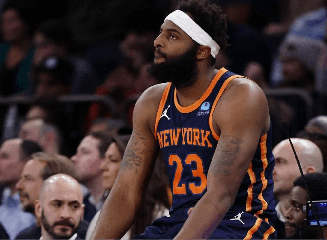 Knicks' Starting Center Robinson Expected to be Out for Another Three Months, with a Latest Return in January Next Year