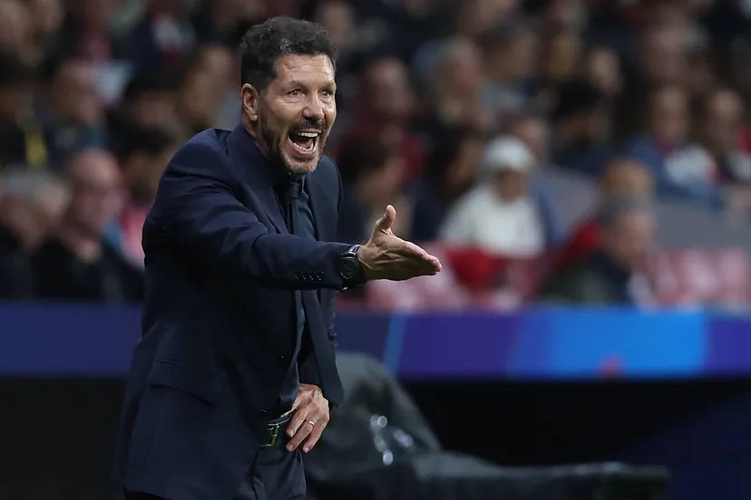 Simeone: Alvarez's Position is Fine; Didn't Hear Fans Boo De Paul