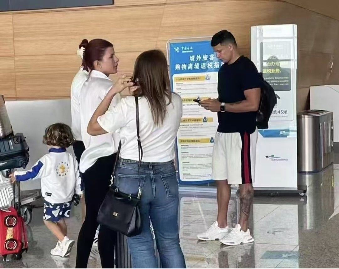 Blogger: Elkeson Has Returned to Brazil, His Chengdu Rongcheng Chapter Ends