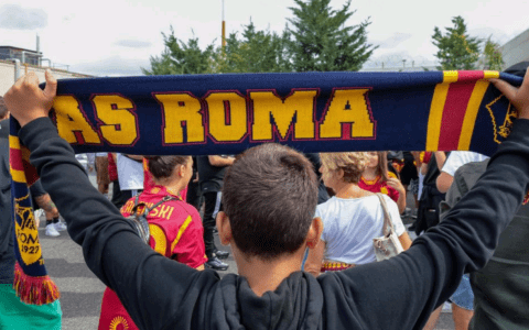 Roma Fans Dissatisfied with De Rossi's Sacking; Radical Supporters' Group to Boycott Yurich's Debut