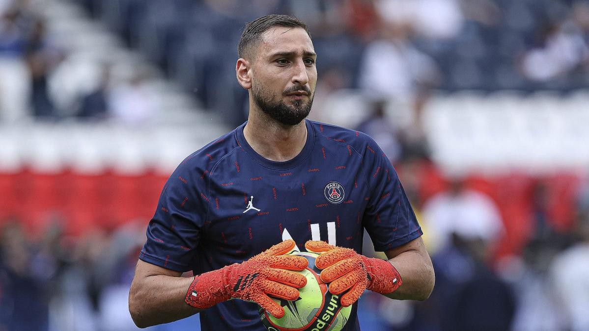 Paris Legend: Donnarumma Has Serious Technical Issues, Often Hesitates Between Coming Out and Staying Put