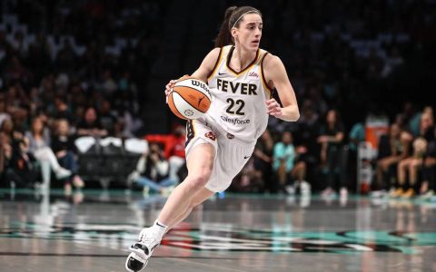 Shms：Clark Named WNBA Rookie of the Year; Collier Wins DPOY