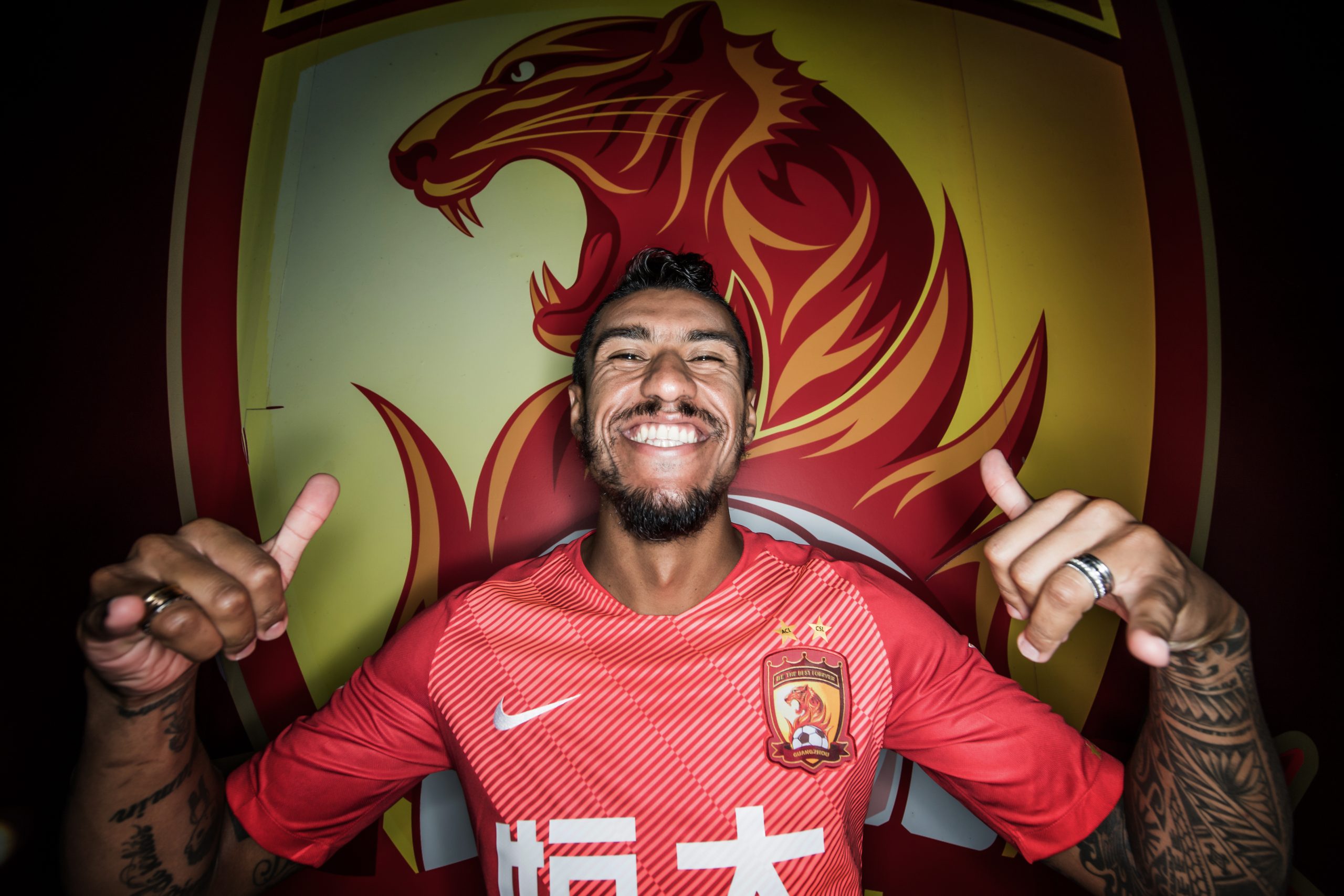 Can't Say Goodbye! Official: Former Evergrande Midfielder "Violent Bird" Paulinho Announces Retirement