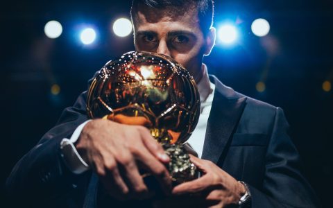 Morning News: Rodri Crowned as Ballon d'Or Winner, Ten Hag Steps Down in Manchester