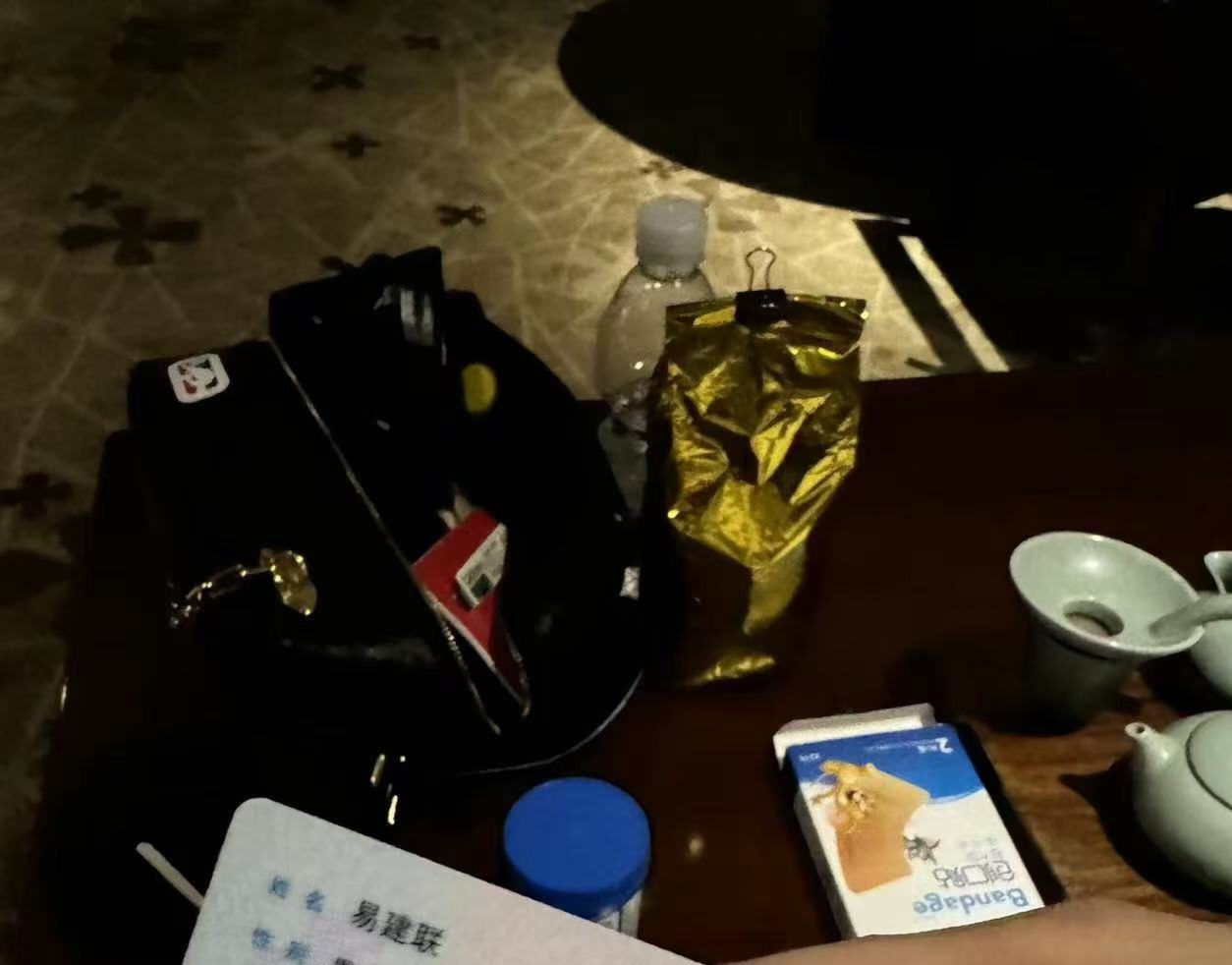 Prostitution Scene LV Bag Exposed by Netizens; Critics: What Does It Prove? This Bag Was Also Seen with Giannis Antetokounmpo