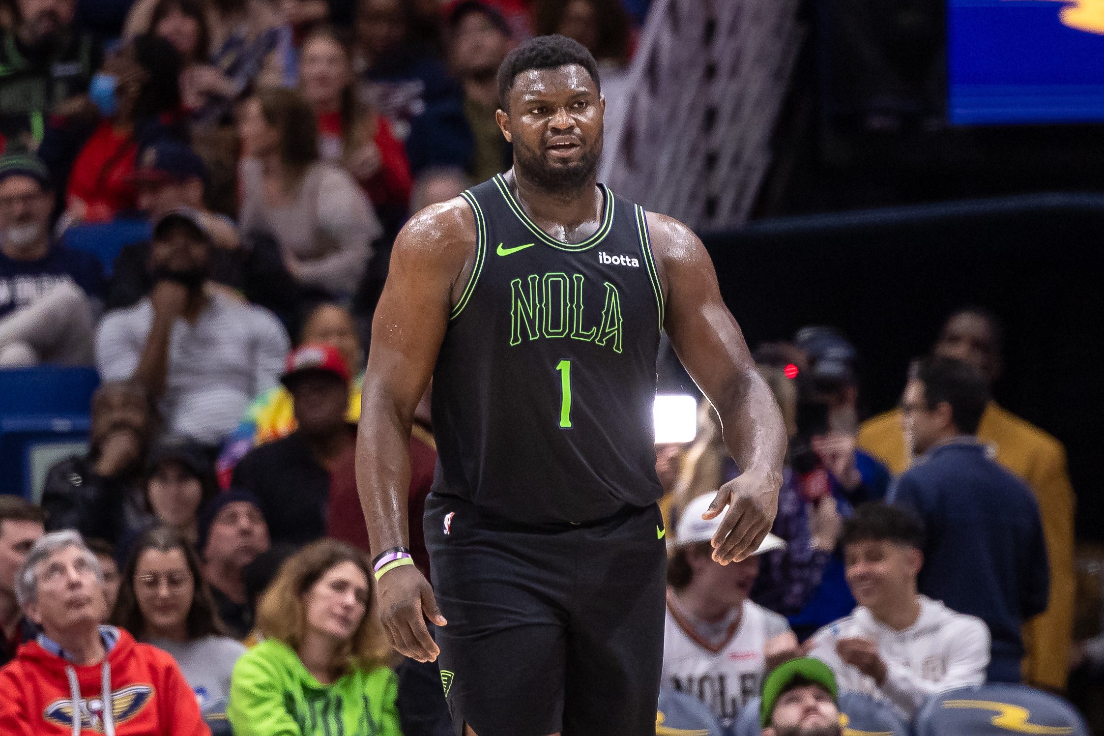 Still Finding the Rhythm! Zion Scores Only a Few Points in the First Half as Pelicans Fall Behind the Blazers